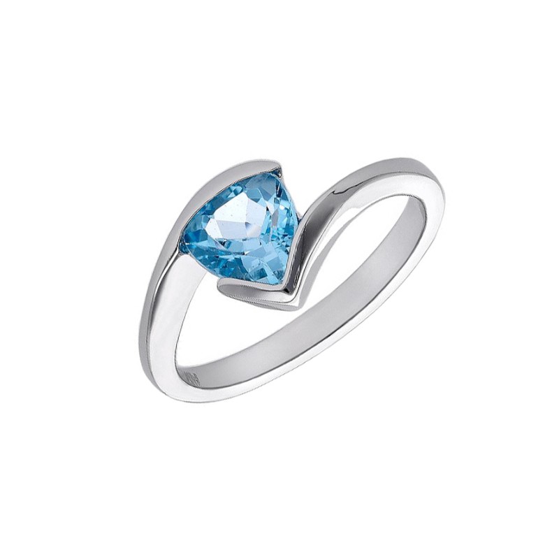 Pierścionek srebrny z topazem w kształcie trójkąta