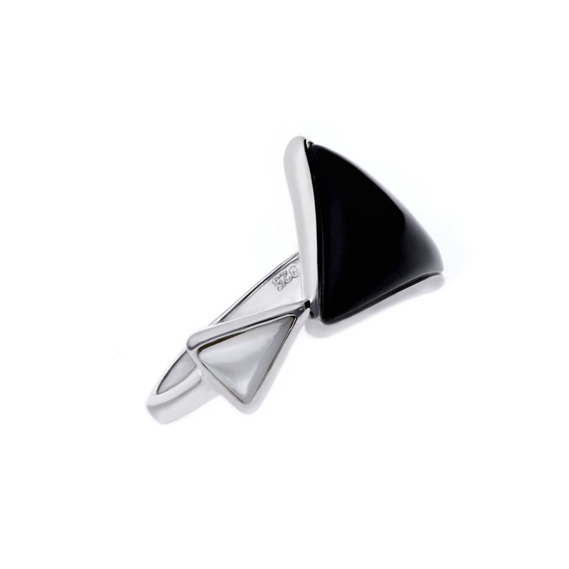 Srebrny pierścionek geometryczny z onyksem