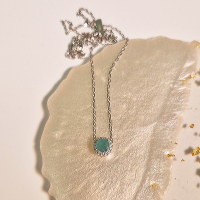 Naszyjnik srebrny ze szmaragdem otoczonym cyrkoniami