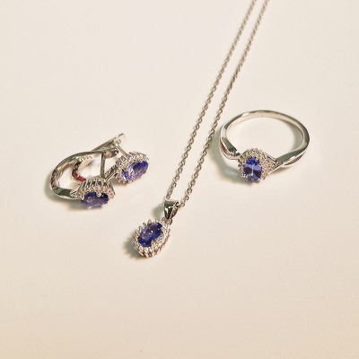 Kolczyki srebrne z tanzanitem na angielskim zapieciu