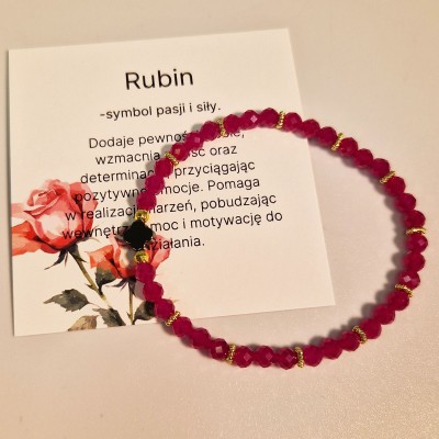 Bransoletka z rubinem i koralikami w kolorze złotym - przekładana