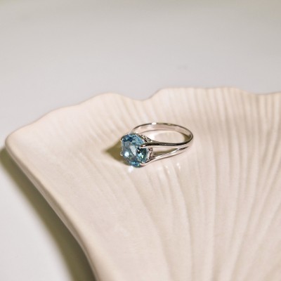 Pierścionek srebrny z topazem